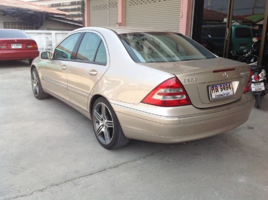 ขายด่วน Benz c200 Compressor Elegance ออโต้ ปี2003 สภาพสวย ไม่มีชน