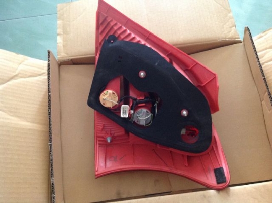 ขายด่วนไฟท้าย ยาริส ปี06