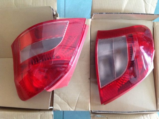 ขายด่วนไฟท้าย ยาริส ปี06