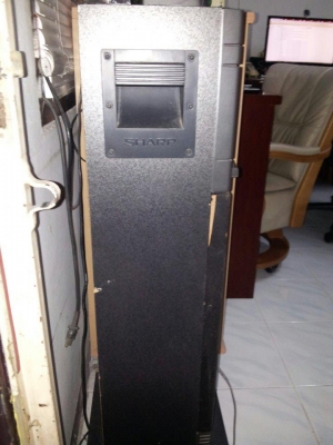 ขายเครื่องเสียง 2 ชุด ถูกๆ  yamaha 1 ชุด and shrp 1 ตู้ ชุดละ1500(เหมา2ชุด=2000บาท)