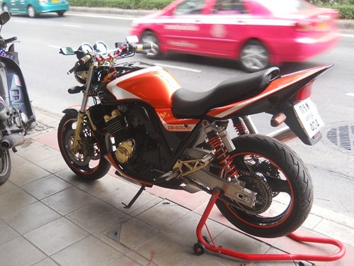 ขายHONDA CB400 sfปี98สภาพดีเครื่องแน่น ขายHONDA CB400 sfปี98สภาพดีเครื่องแน่น