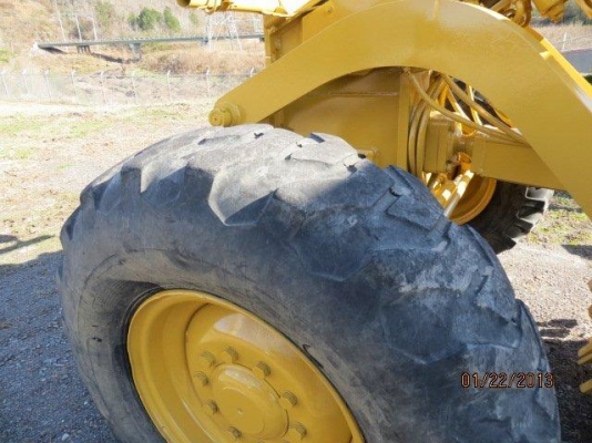 รถเกรด CAT 12G 61M Series,9582Hr.รถนอกนำเข้า จากญี่ปุ่นสภาพดีมากครับ ติดต่อ มานะ  085-9049669