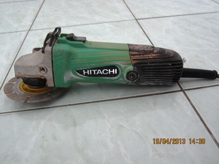 เครื่องเจียรไฟฟ้าHITACHI G10SS สภาพดี ใหม่ พร้อมใช้งานครับ