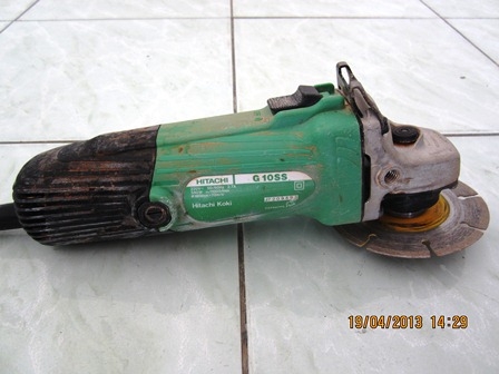 เครื่องเจียรไฟฟ้าHITACHI G10SS สภาพดี ใหม่ พร้อมใช้งานครับ