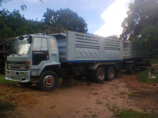 10 ล้อดั๊ม 2 เพลา พร้อมลูกพ่วง ISUZU ROCKY 240 HP