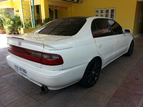 ฟรีดาวน์ ท้ายโด่ง 93 TOP ABS เครื่อง2.0 ออโต้ แก๊ส จัดผ่านรับรถเลย