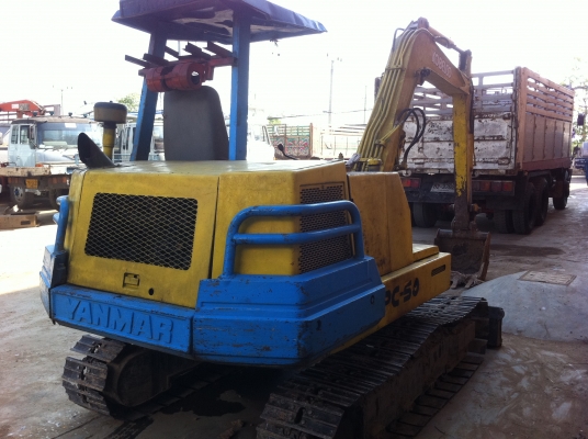 ขายรถแมคโค YANMA PC50