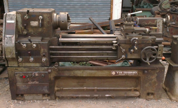 Sell> Ta Shing 5 ฟุต 4 เพลา มีเบลค รุ่นหนัก ฐานเหล็กหล่อ กลึงงานหนักสบายครับ นครปฐม