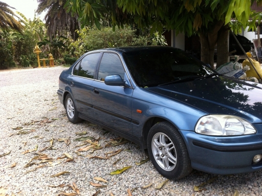 ขาย Honda Civic ตาโต ปี96 (รถบ้าน) ขาย Honda Civic ตาโต ปี96 (รถบ้าน)