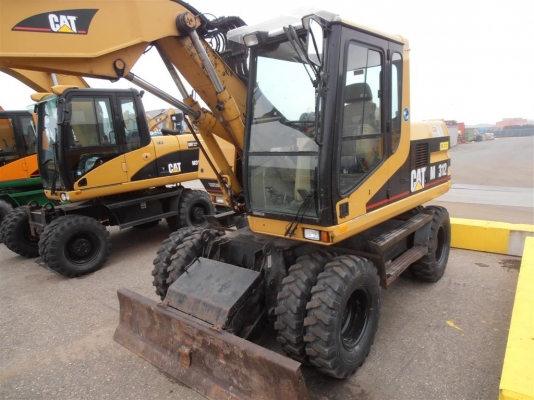 New stock from Europe CAT M312 สภาพนางฟ้า ราคาไม่แพงครับ