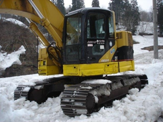 เก่านอกแท้ ค่ะ รถขุด Caterpillar 321C  จากญี่ปุ่น สภาพสวยพร้อมใช้งานแน่นอน สนใจโทรเลยค่ะ 087-3310254 เจี๊ยบค่ะ