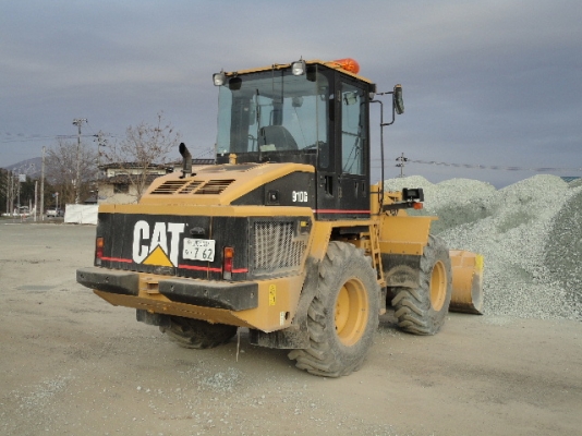 เก่านอกแท้ ค่ะ รถตักล้อยาง 910G-2  จากญี่ปุ่น สภาพสวยพร้อมใช้งานแน่นอน สนใจโทรเลยค่ะ 087-3310254 เจี๊ยบค่ะ