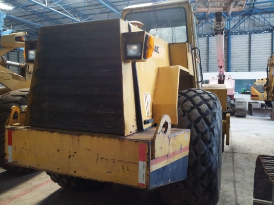 รถบด CA25D # 576581 : รถจอดอยู่ฟรีโซนบางพลี: โทร.กุ้ง:TOS:081-3062283