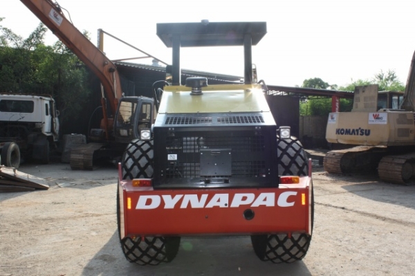 รถบดสั่นสะเทือนใหม่ DYNAPAC CA250