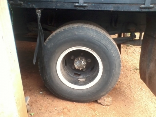 ขายรถบรรทุก6ล้อ อีซูซุ TL