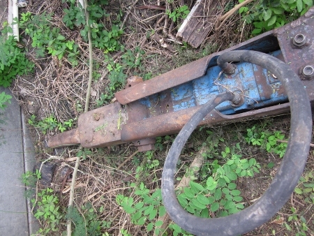 ขาย-หัวกระแทก สำหรับ รถขุด แบคโฮ PC 40-60 มือสองเก่าญี่ปุ่น สภาพสมบูรณ์พร้อมใช้งาน เพียง 55,000 บาท ขาย-หัวกระแทก สำหรับ รถขุด แบคโฮ PC 40-60 มือสองเก่าญี่ปุ่น สภาพสมบูรณ์พร้อมใช้งาน เพียง 55,000 บาท