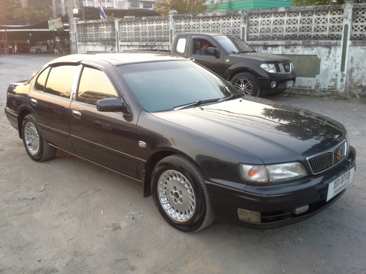 ขาย A32 1996 ไมล์หน้ามืด DVD VQ2.5 LPG. 80,000