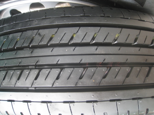 ขายกะทะล้อ  chevrolet แค็ป ขอบ 15 6รู 139 พร้อมยางปลายปี12 และ13(081-3747940)