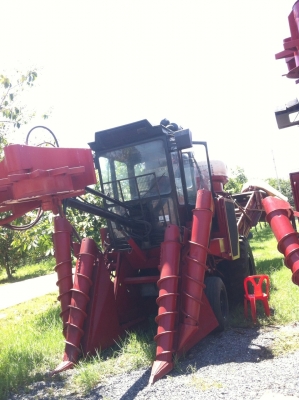 ขายรถตัดอ้อย Austoft ปี1992 ล้อแทรคแปลงเป็นล้อยาง สภาพดี