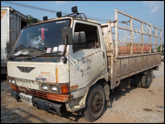 ขายด่วน รถบรรทุก 6 ล้อ HINO FB 117 แรง ห้างแท้ ช่วงล่าง FC สภาพเดิมๆ พร้อมใช้ ราคาสุดคุ้ม