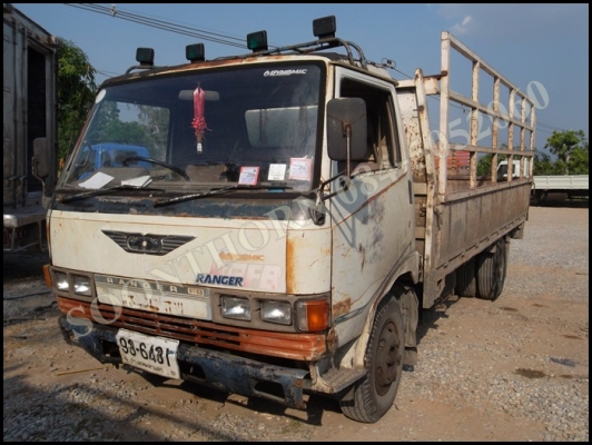ขายด่วน รถบรรทุก 6 ล้อ HINO FB 117 แรง ห้างแท้ ช่วงล่าง FC สภาพเดิมๆ พร้อมใช้ ราคาสุดคุ้ม