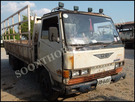 ขายด่วน รถบรรทุก 6 ล้อ HINO FB 117 แรง ห้างแท้ ช่วงล่าง FC สภาพเดิมๆ พร้อมใช้ ราคาสุดคุ้ม