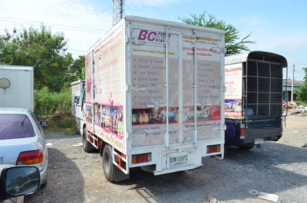 ขายด่วน รถ ISUZU ELF 4 ล้อกลาง ไม่ติดช่วงวิ่งเวลา ขายเพียง 470,000 บาทเท่านั้น