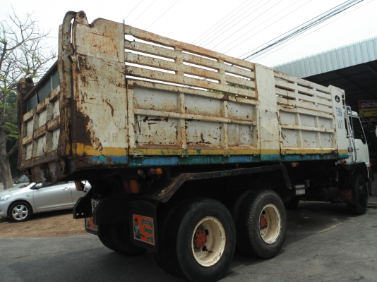 ขายรถ 10 ล้อ MITSUBISHI FUSO 2 เพลา กระบะโคราช ซีเรี่ยว TD-4600 กว่า เครื่อง 6D16 = 195 แรงม้า (รถอยู่สุพรรณบุรี)