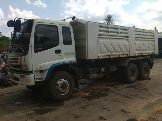 รถอิซูซุ 10 ล้อดั๊ม FXZ 270 แรงม้า ปี 48 สนใจติดต่อ 081 - 6079515