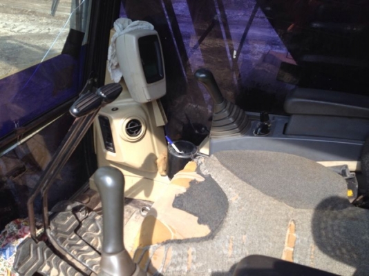 รถแบคโฮ 320 C    สนใจติดต่อ 081 - 6079515