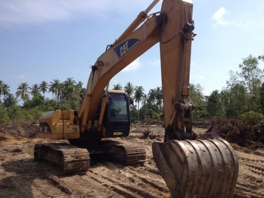 รถแบคโฮ 320 C    สนใจติดต่อ 081 - 6079515