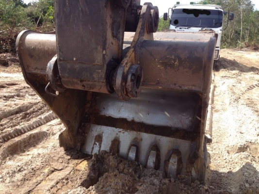 รถแบคโฮ 320 C    สนใจติดต่อ 081 - 6079515