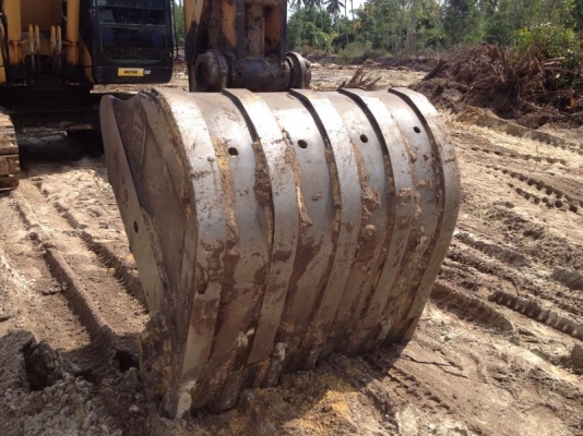 รถแบคโฮ 320 C    สนใจติดต่อ 081 - 6079515