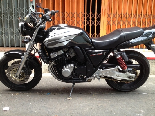 CB400 Y95 สพม. 69,000 อยากผ่อนอยากมีทะเบียน โทรสอบถามได้ครับ ยังอยู่นะครับ