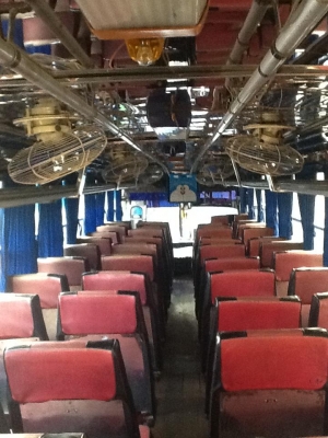 ขาย* รถบัสนักเรียน ราคาถูกมาก  ต่อรองได้