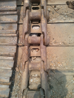 ขายด่วน โซ่แผ่น kobelco mark 5 สภาพพร้อมใช้งาน