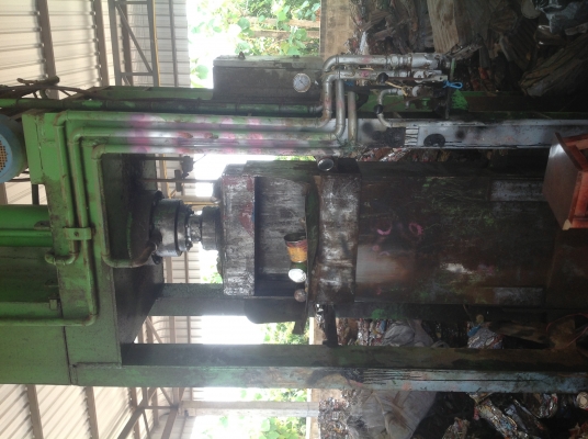 ขายเครื่องอัดกระป๋องแบบตั้ง