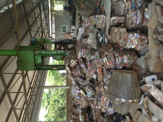 ขายเครื่องอัดกระป๋องแบบตั้ง