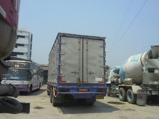 ต้องการขาย / ตู้สวิง 10 บาน / ยาว 7.30 เมตร