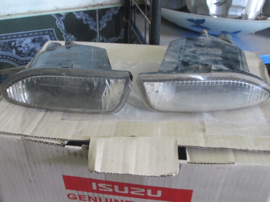 ขาย ไฟตัดหมอก TOYOTA D4D/TIGER