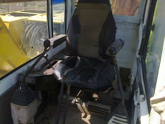 ขายPC60-6 เอกสารอินวอยล์ รถแน่นๆ ช่วงล่างสวย ขายPC60-6 เอกสารอินวอยล์ รถแน่นๆ ช่วงล่างสวย