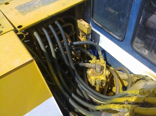 ขายPC60-6 เอกสารอินวอยล์ รถแน่นๆ ช่วงล่างสวย ขายPC60-6 เอกสารอินวอยล์ รถแน่นๆ ช่วงล่างสวย