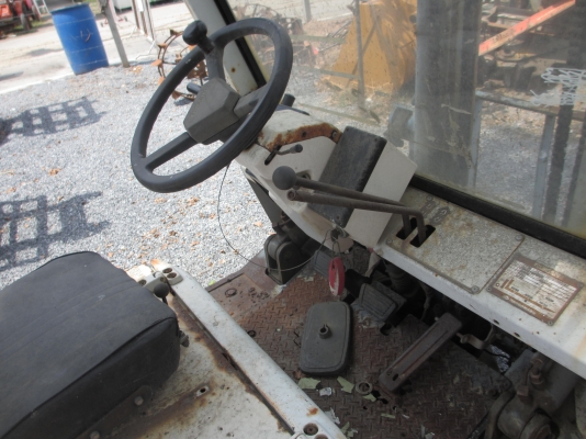 โฟคคลิฟ NISSAN 2.5 ตัน เสาสูง 3 เมตร ดีเซล นอกแท้ๆ โฟคคลิฟ NISSAN 2.5 ตัน เสาสูง 3 เมตร ดีเซล นอกแท้ๆ