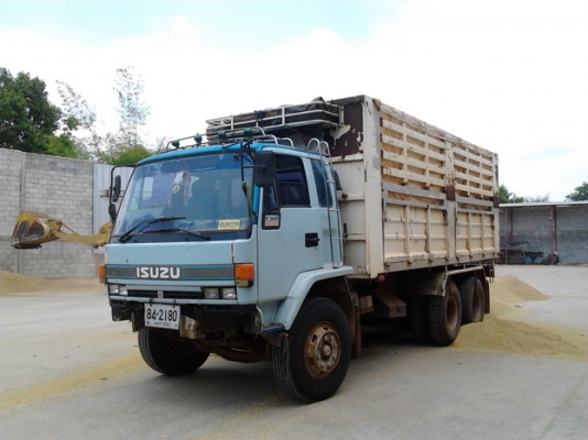 ***ขายแล้วครับขอบคุณ Truck2hand ขาย 10ล้อ1เพลาดั้ม ISUZU JUMBO เครื่องวางใหม่6HE1 195 (ใบคุม)ใช้งาน3เดือน แห้งๆแรงดี ไม่หลวม คัสซีJUMBO สวยไม่ผุ ช่วงล่าง 200เพลาใหญ่ วางหัวร็อค เบรคทริฟฟี่ ยางดี10เส้น คอกเหล็กเกษตรสูง สวย ไม่ผุไม่หัก พร้อมใช้ พร้อมลุยงาน