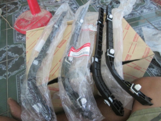 ขาย ชุดขาพลาสติกยึดปลายกันชนหลัง HONDA