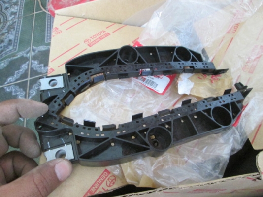 ขาย ตัวยึดปลายกันชนหน้า HONDA CIVIC ปี 2006