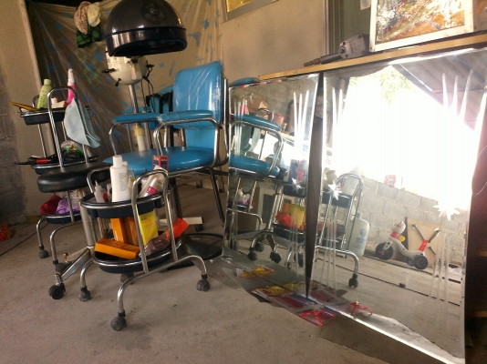 อุปกรณ์ร้านเสริมสวยครบชุดพร้อมใช้