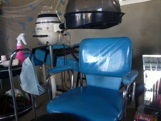 อุปกรณ์ร้านเสริมสวยครบชุดพร้อมใช้