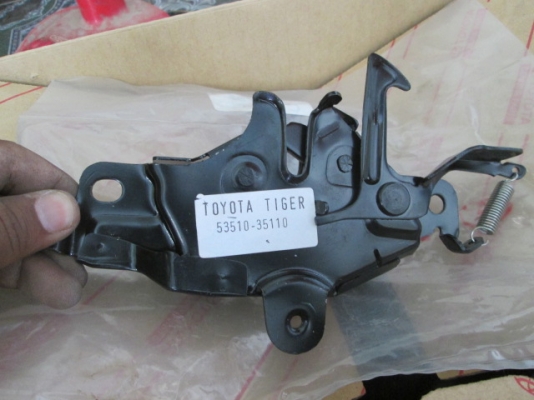 ขาย กลอนล๊อคฝากระโปรง TOYOTA tiger