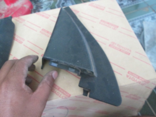 ขาย กรอบครอบหูช้างด้านใน Dmax ซ้าย LH